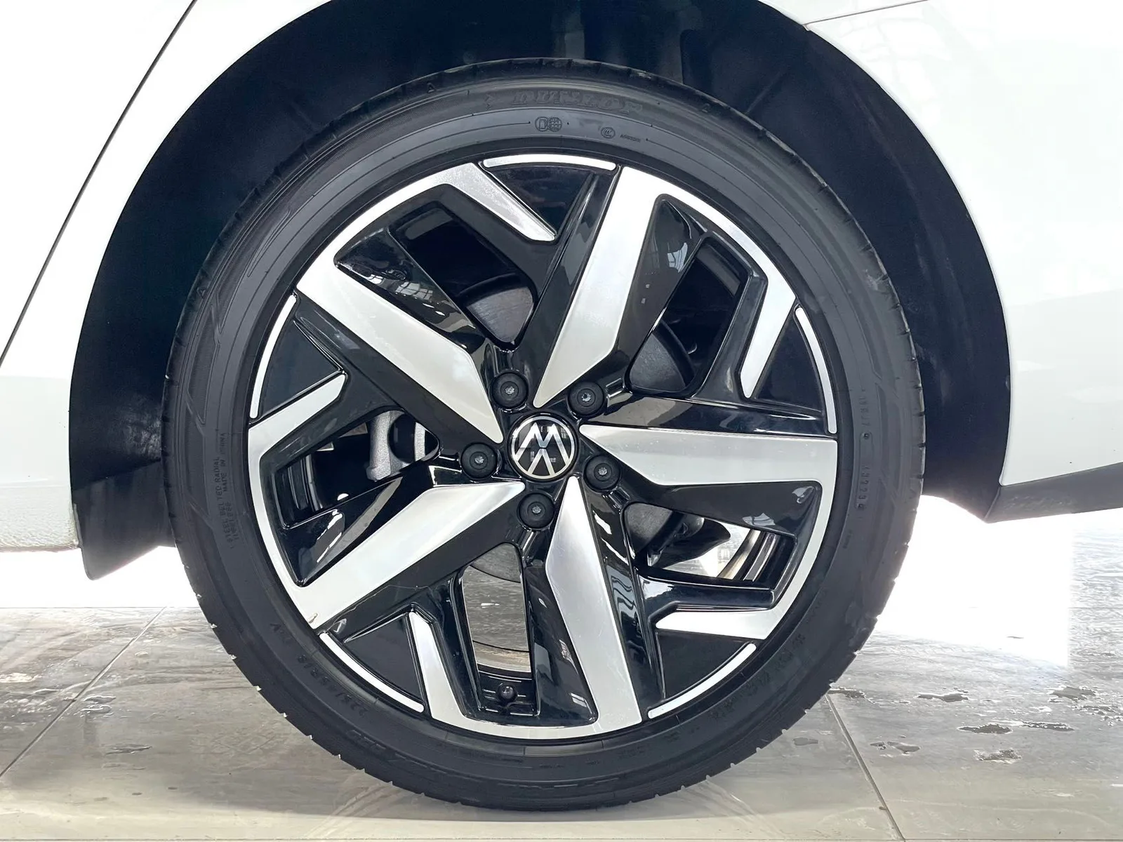 Volkswagen Lamando 2023 — photo 15 of 19