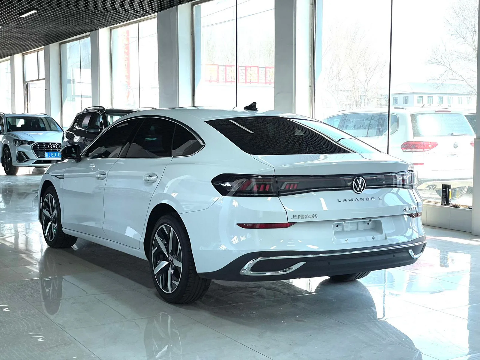 Volkswagen Lamando 2023 — photo 4 of 19