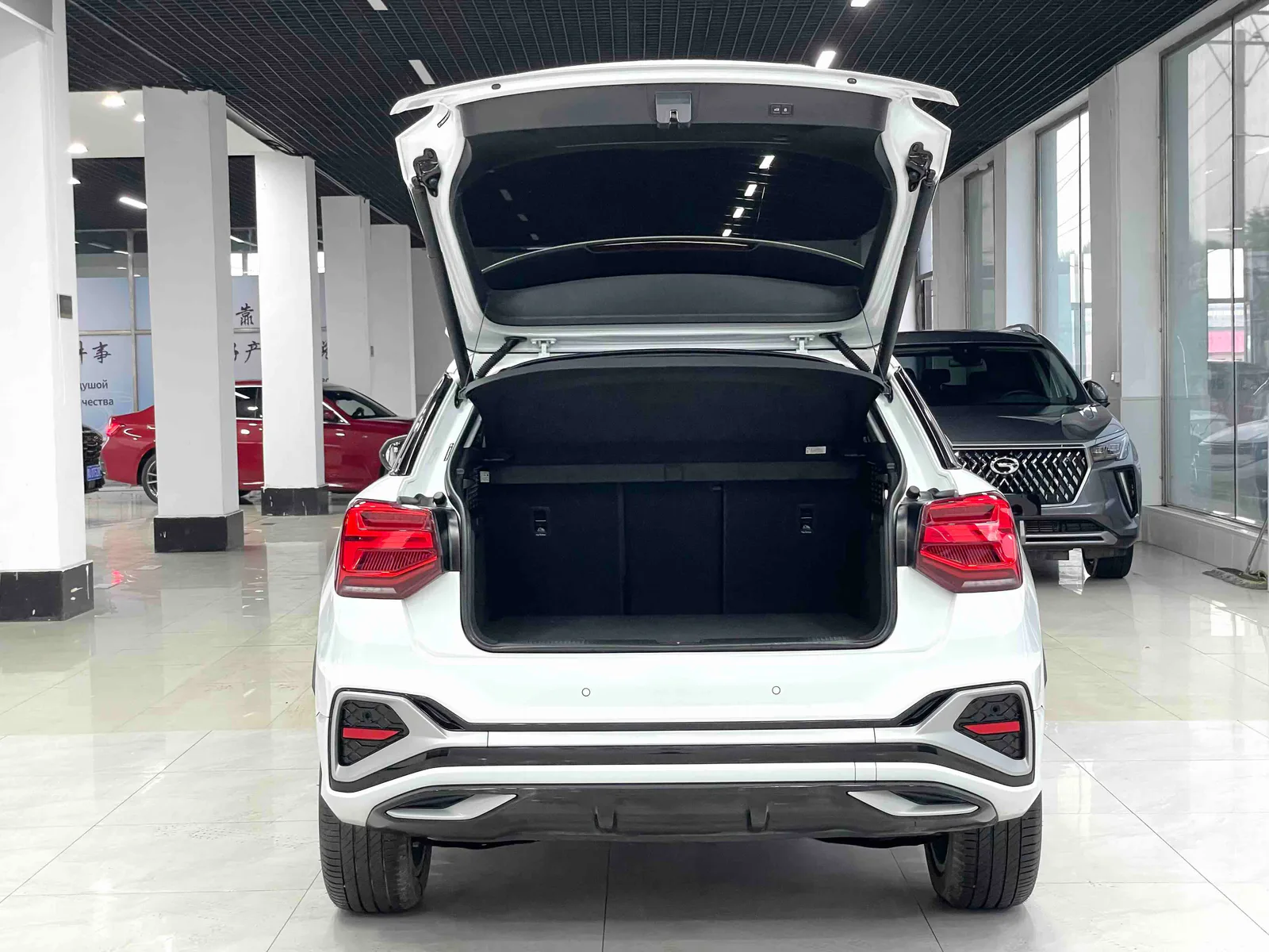 Audi Q2L 2022 — photo 16 of 20