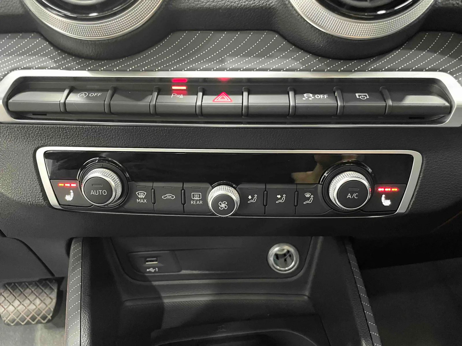 Audi Q2L 2022 — photo 8 of 20