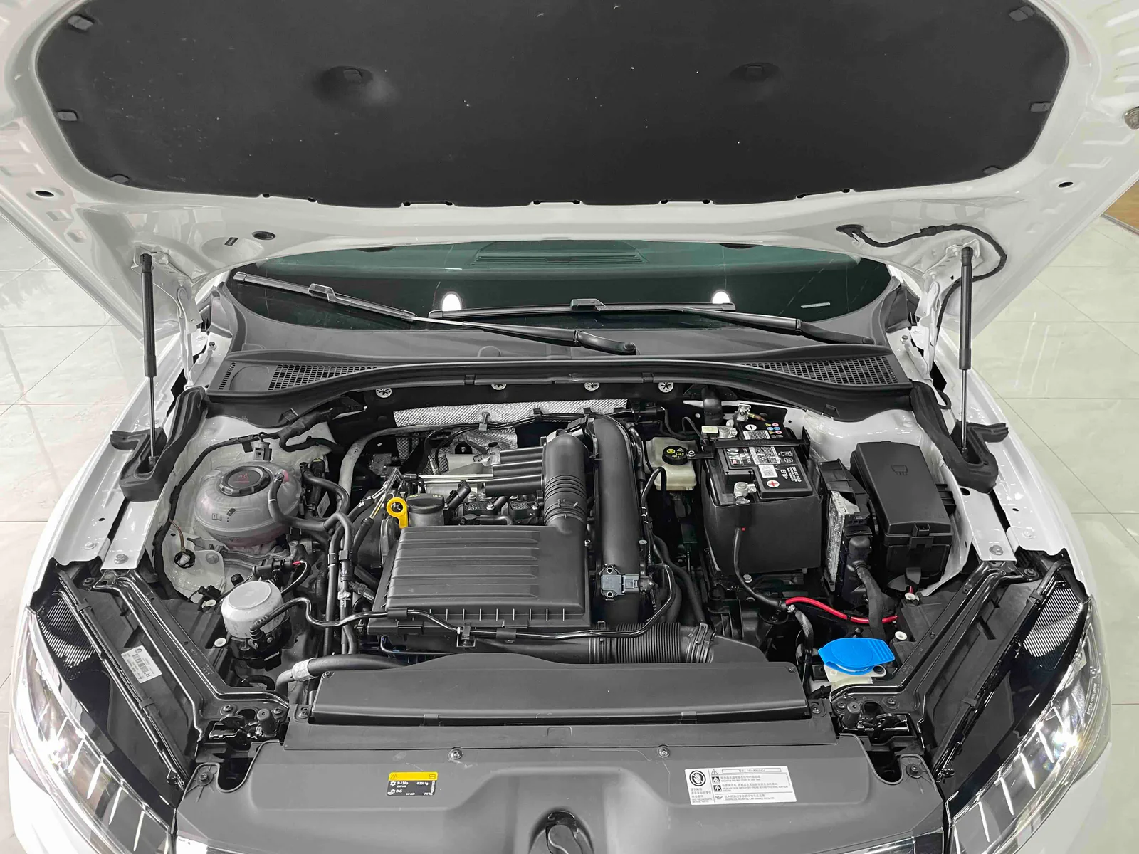 Skoda Superb 2023 — photo 19 of 20