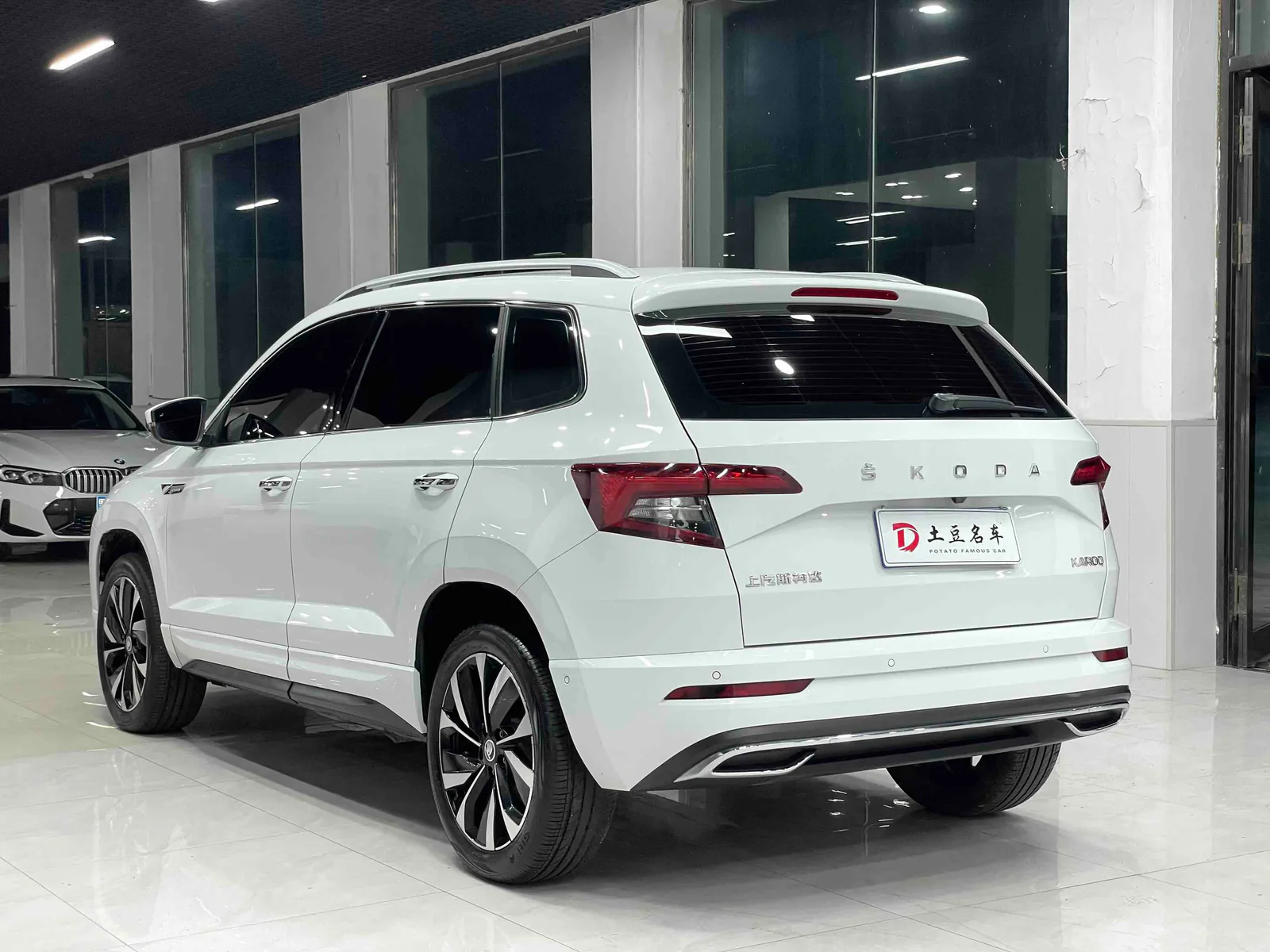 Skoda Karoq 2023 — photo 14 of 20