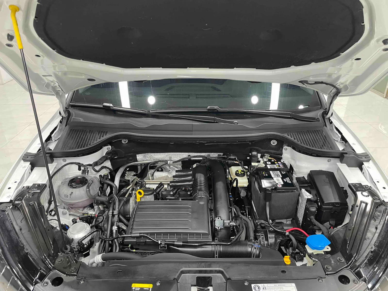 Skoda Karoq 2023 — photo 19 of 20