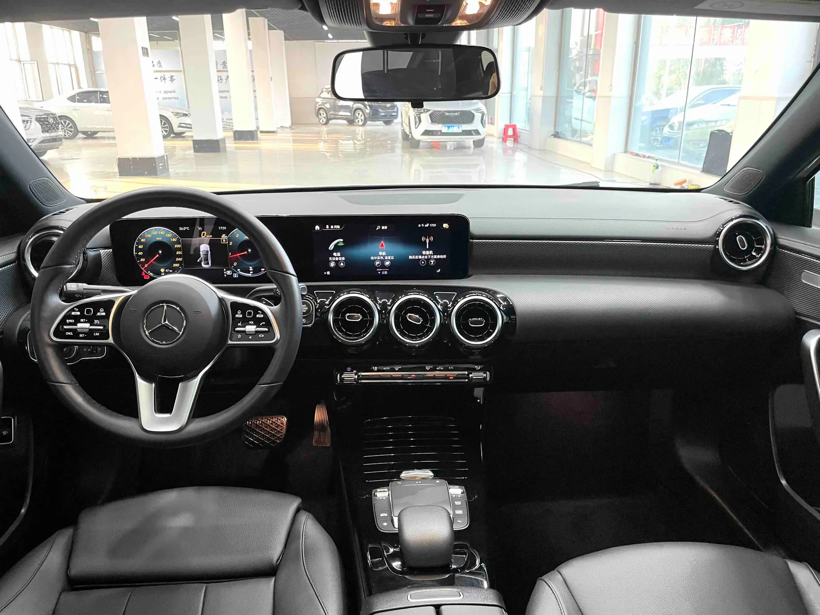 Mercedes-Benz Class A 2022 — photo 6 of 20