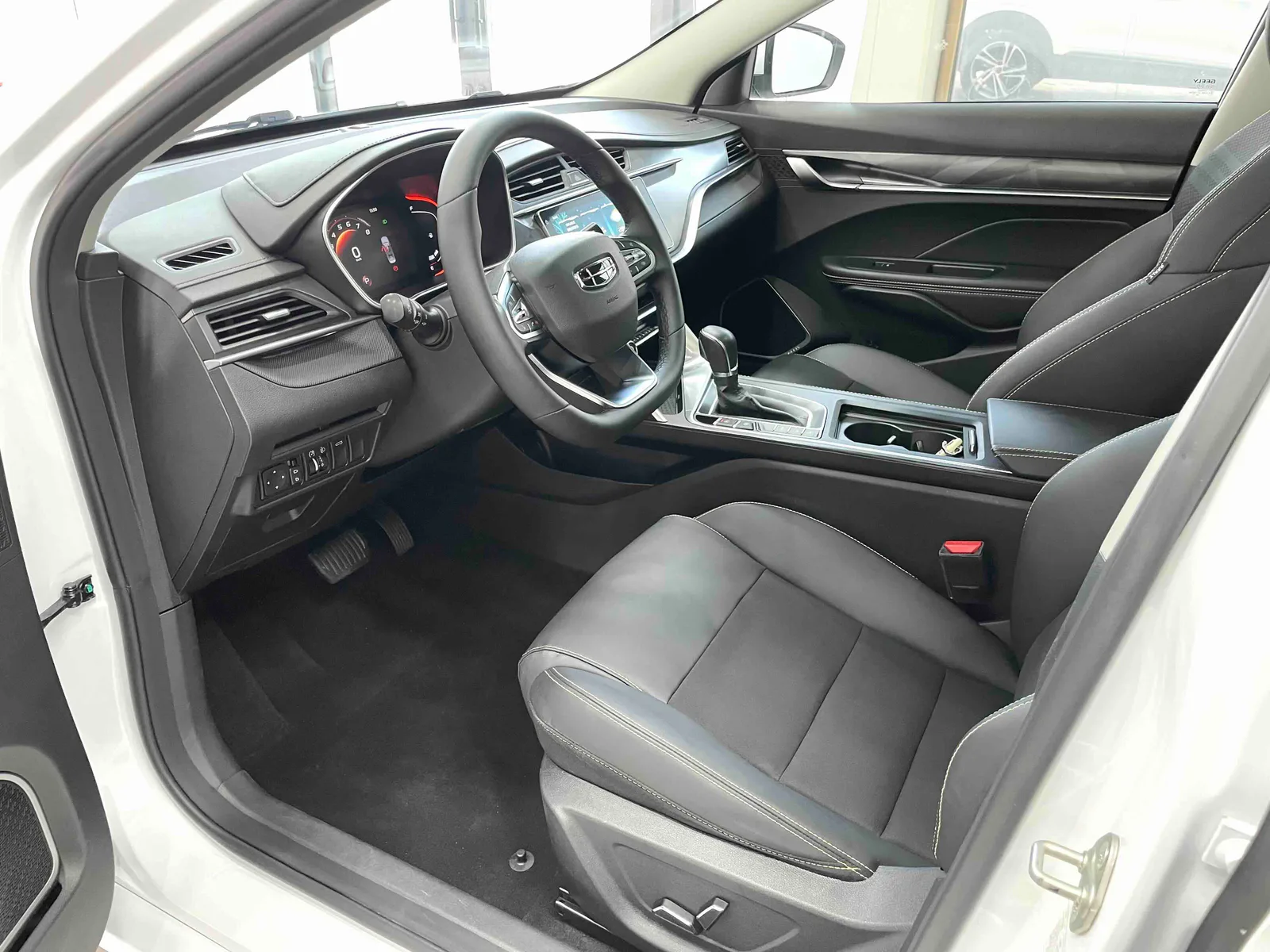 Geely Binrui 2021 — photo 5 of 19