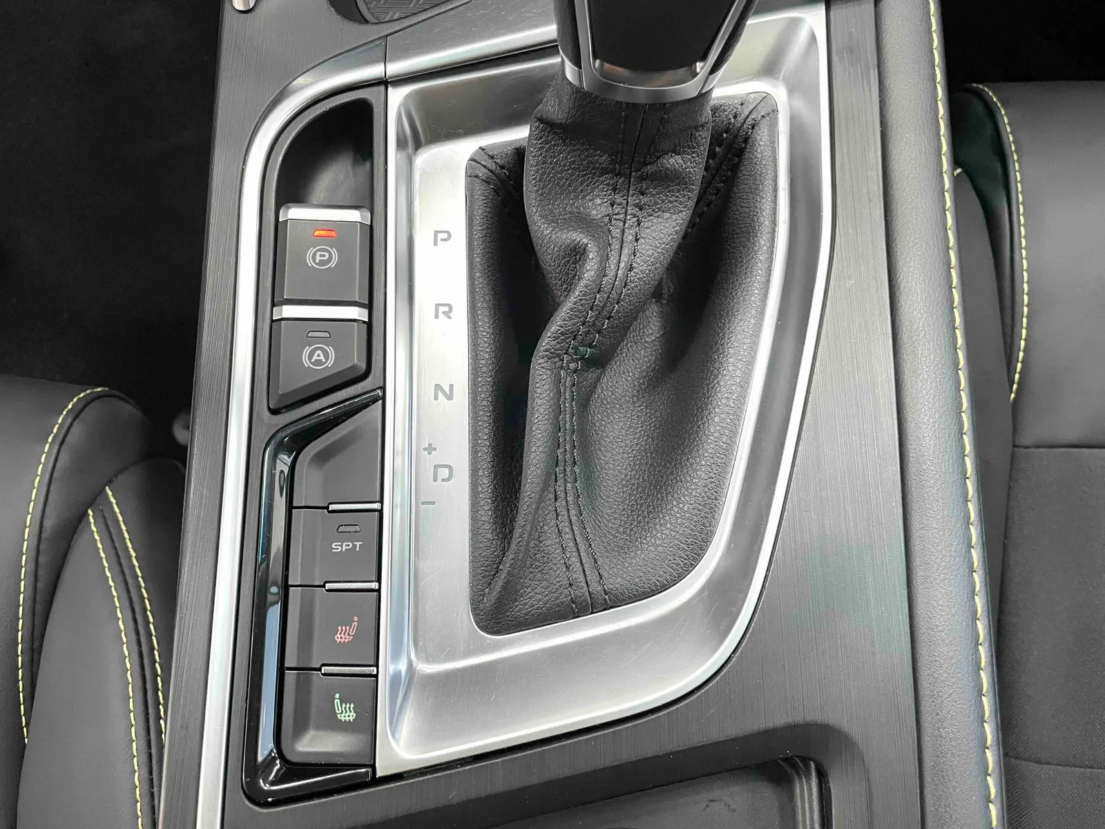 Geely Binrui 2021 — photo 7 of 19