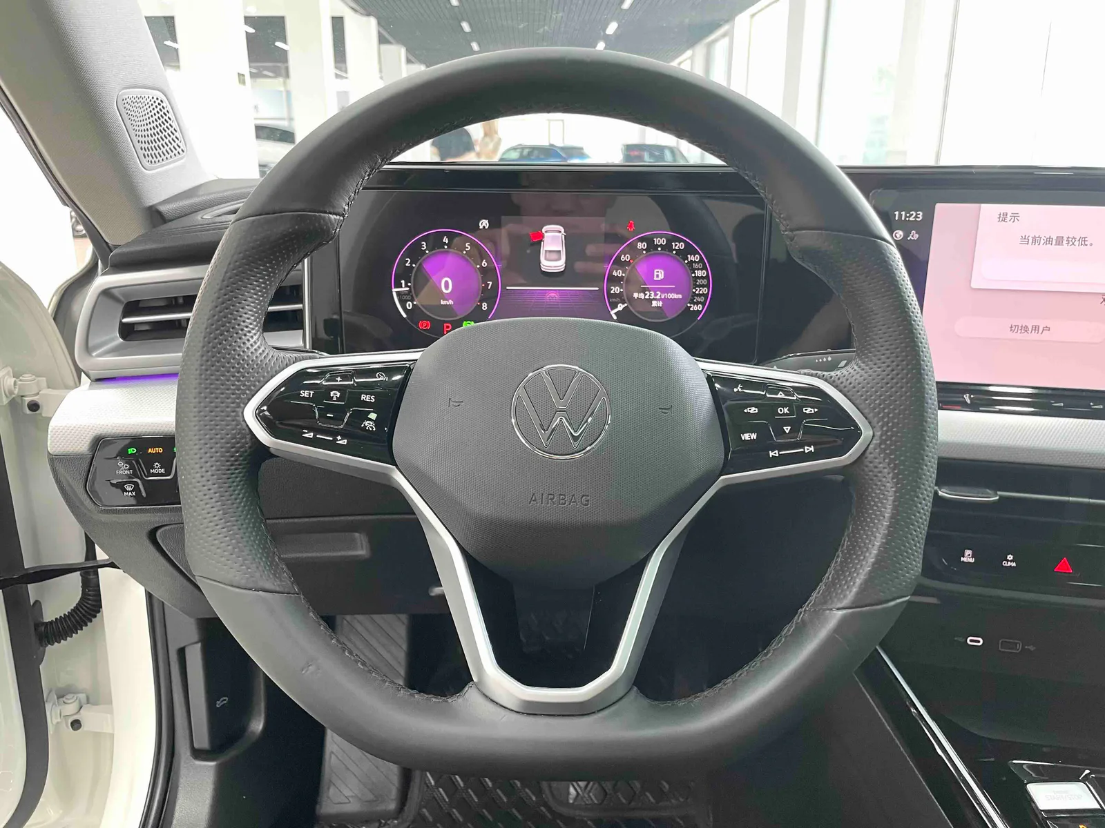 Volkswagen Lamando 2023 — photo 4 of 20