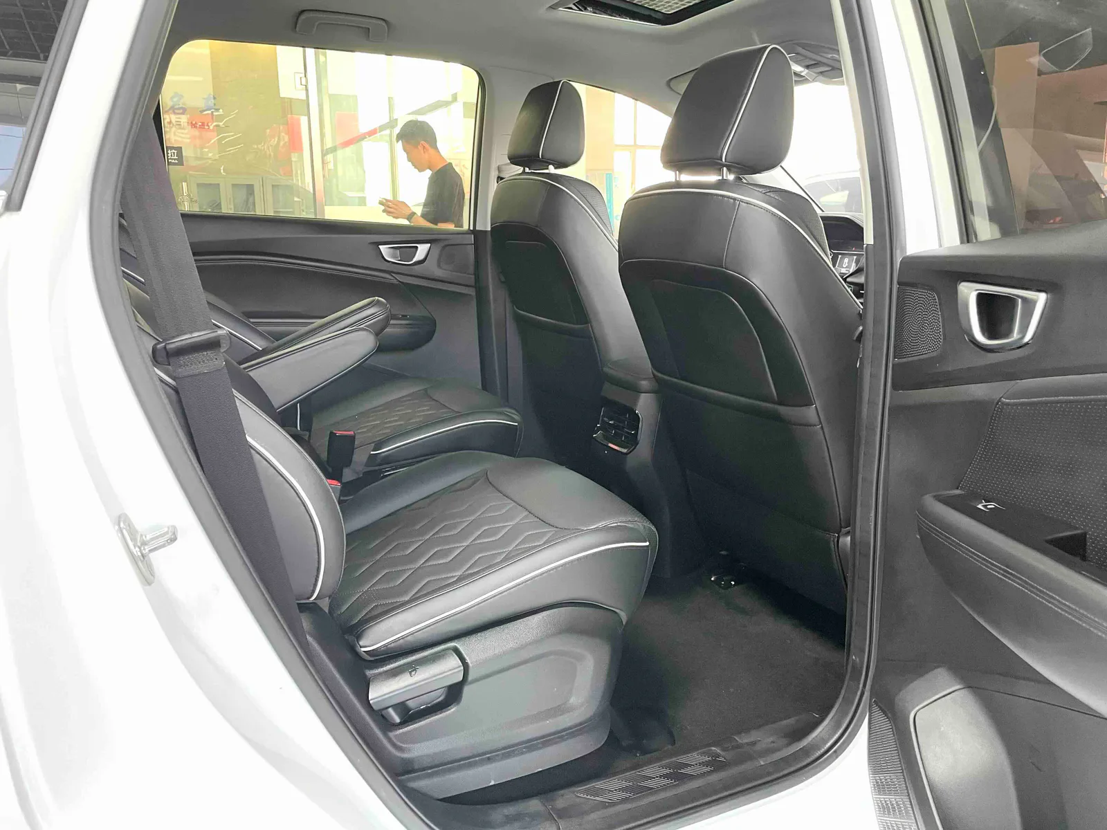 Wuling Automobile Jiachen 2022 — photo 12 of 20