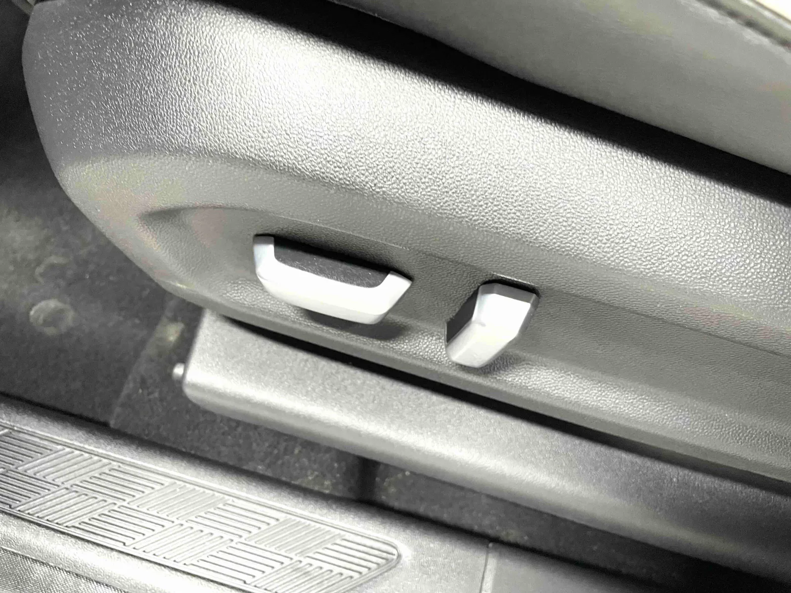 Wuling Automobile Jiachen 2022 — photo 7 of 20