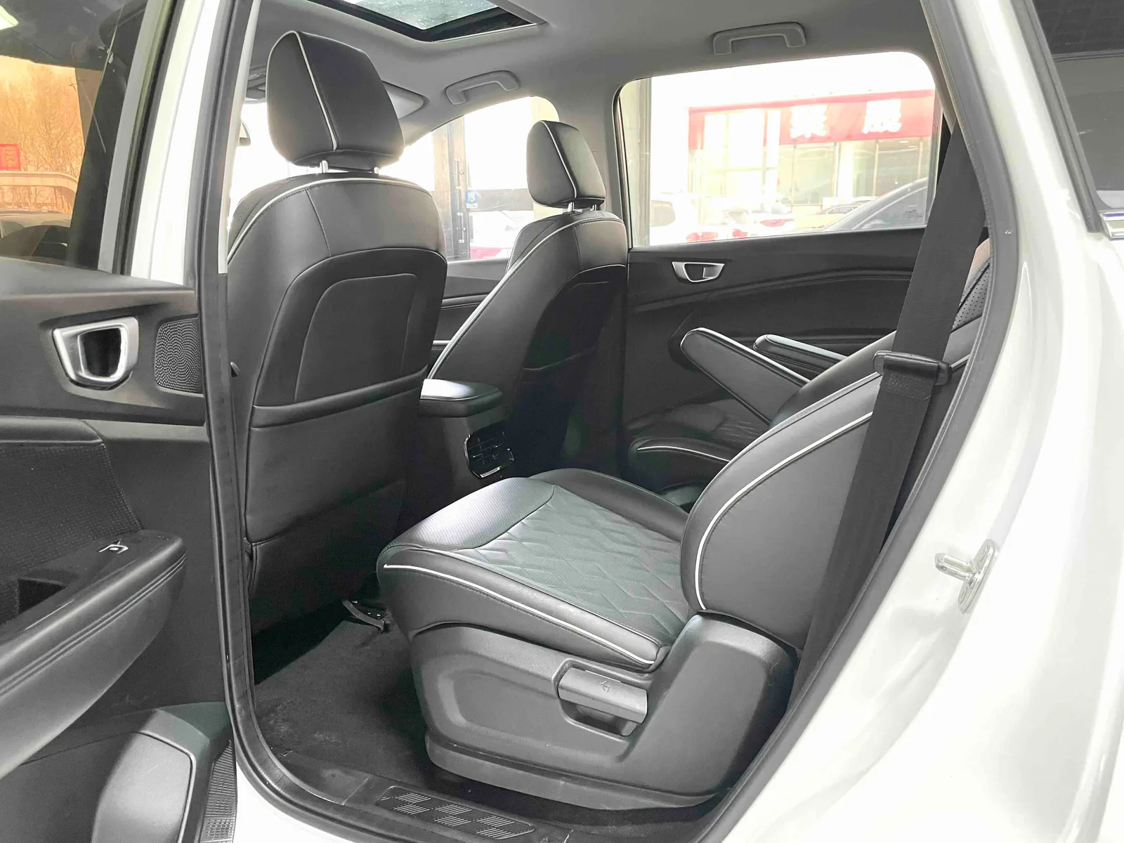 Wuling Automobile Jiachen 2022 — photo 9 of 20