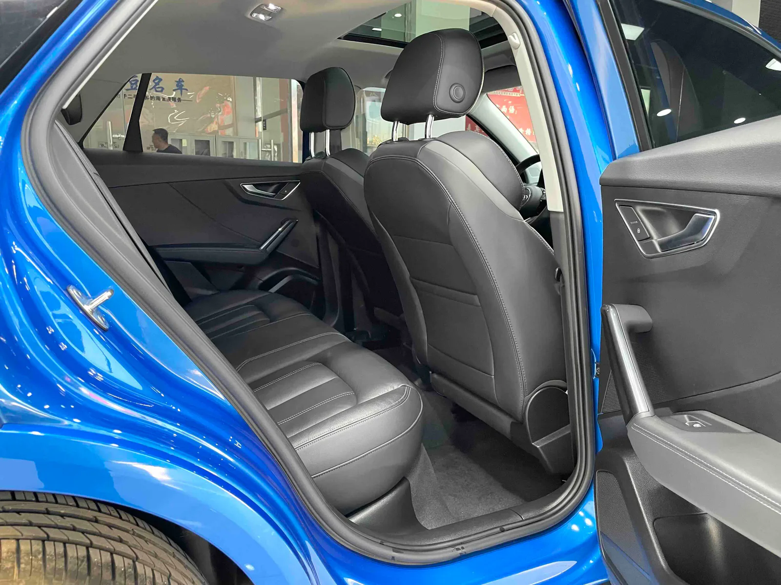 Audi Q2L 2022 — photo 11 of 20