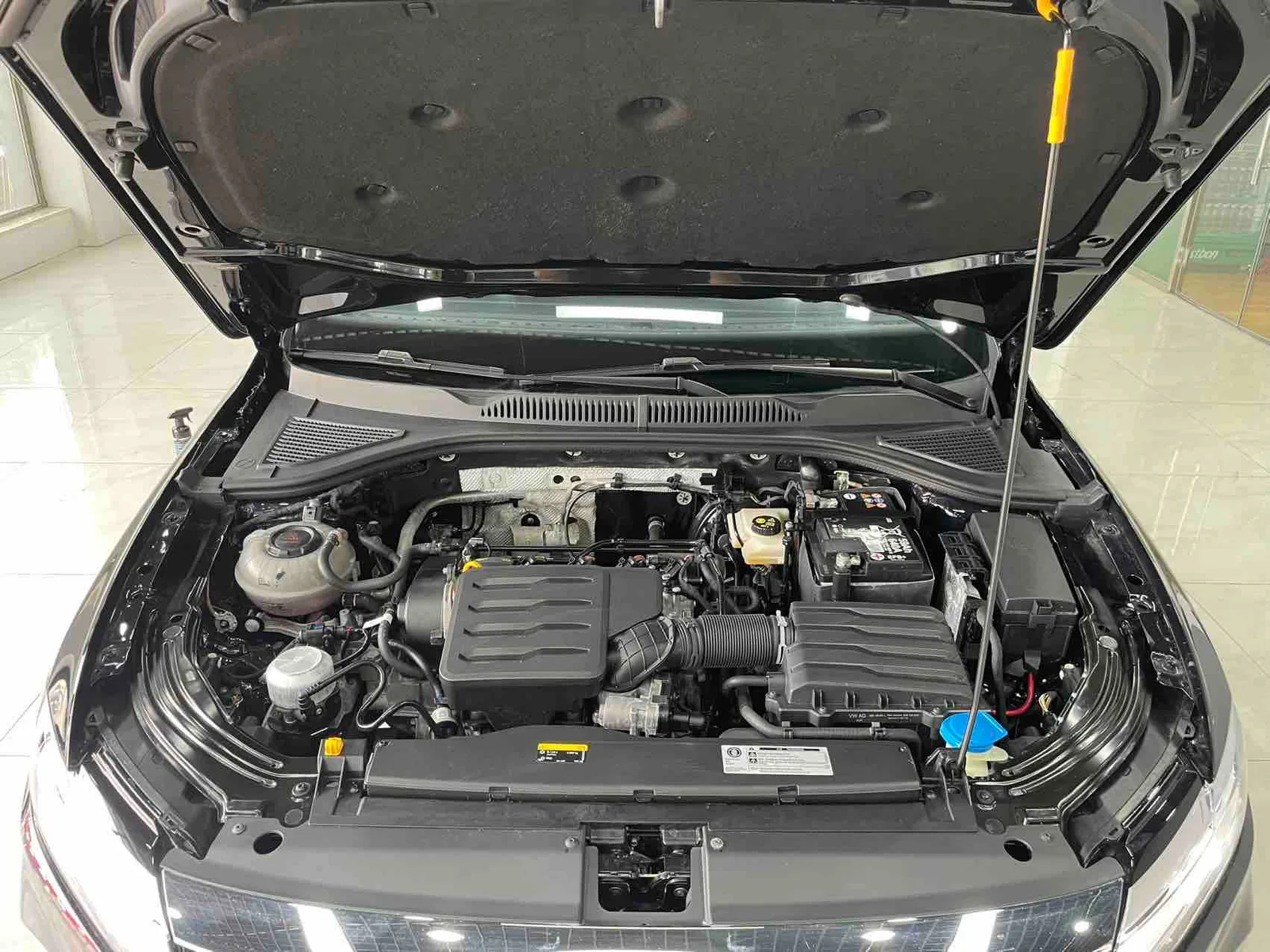Volkswagen Lavida 2023 — photo 17 of 20