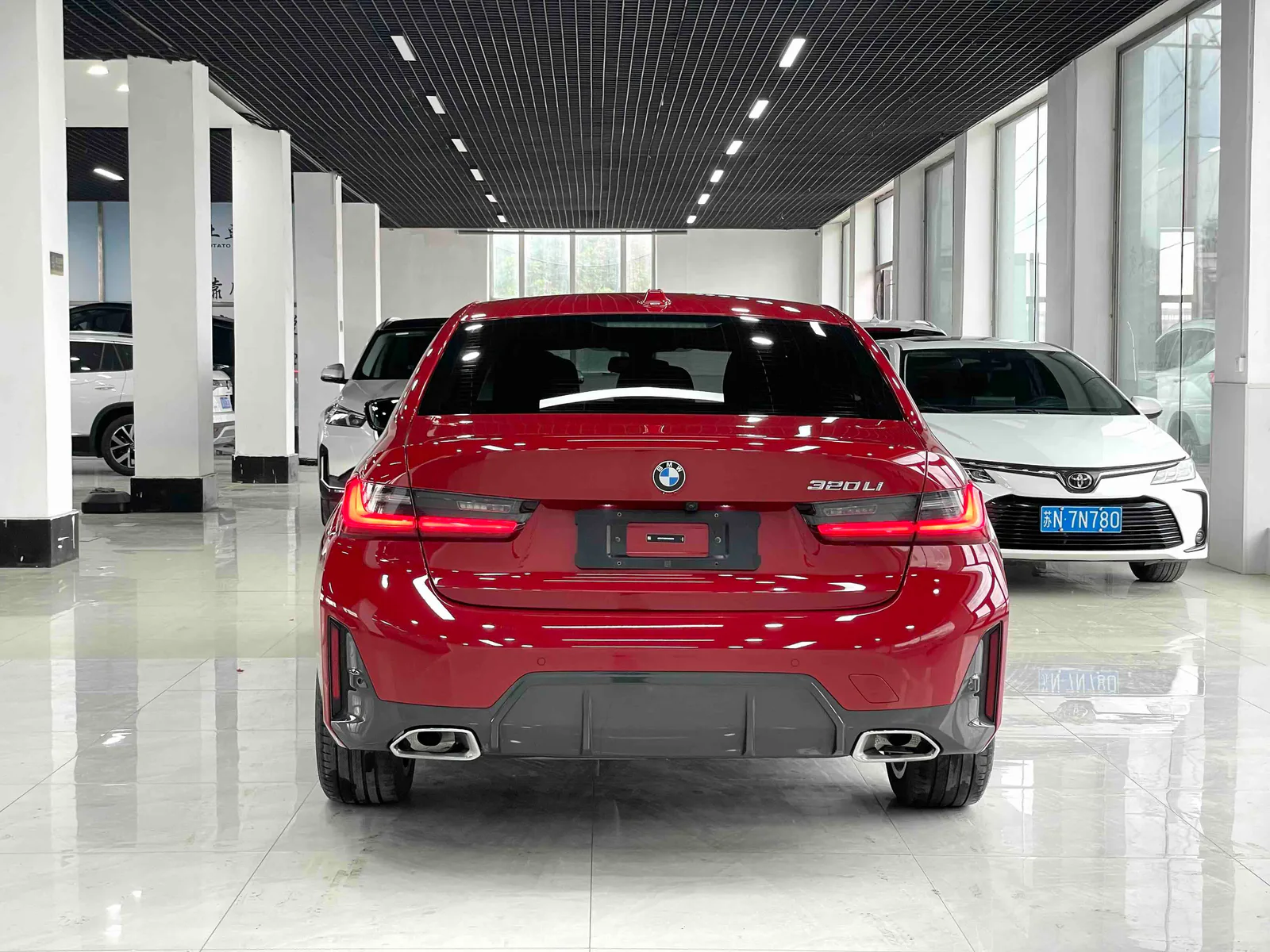BMW 3 Series 2023 — photo 15 of 20