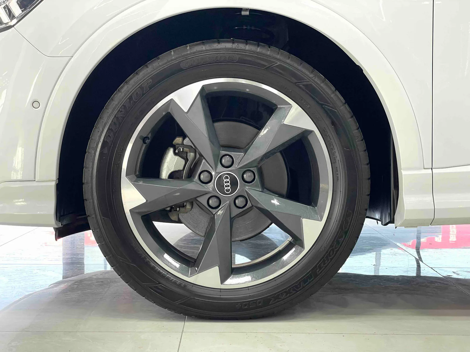 Audi Q3 2022 — photo 13 of 20