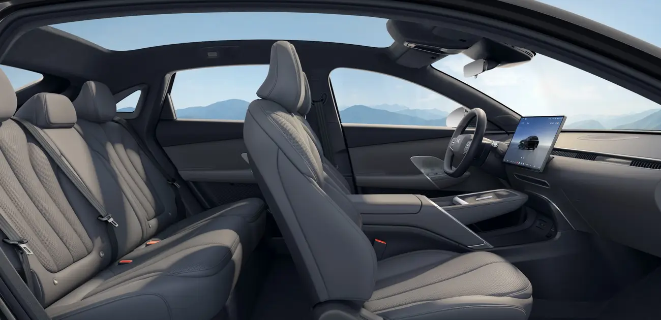 XPENG MONA M03 front seats official image