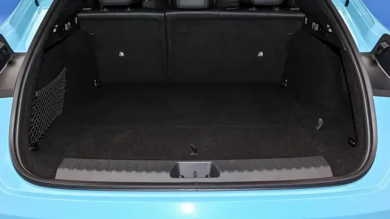 Lynk & Co 07 GT luggage bay